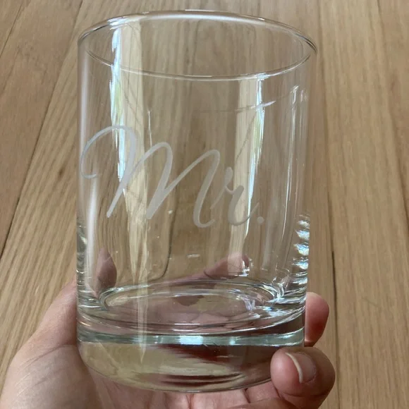 Mrs Mr Set Glass Tumblers Bride‎ Bridal Shower Wedding Bridesmaid Ceremony Gift - Picture 2 of 9